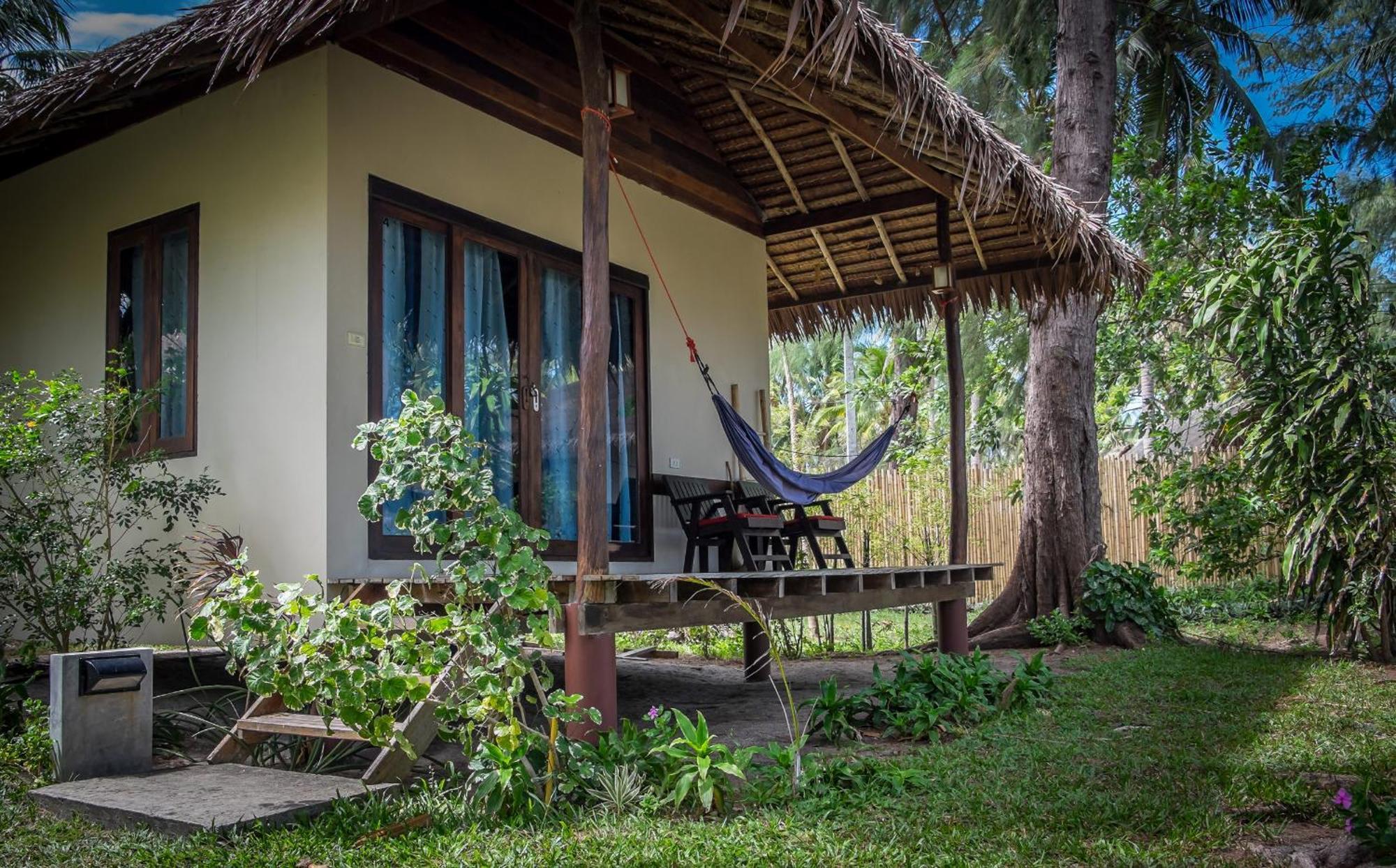 Baan Manali Resort Thong Sala Habitación foto